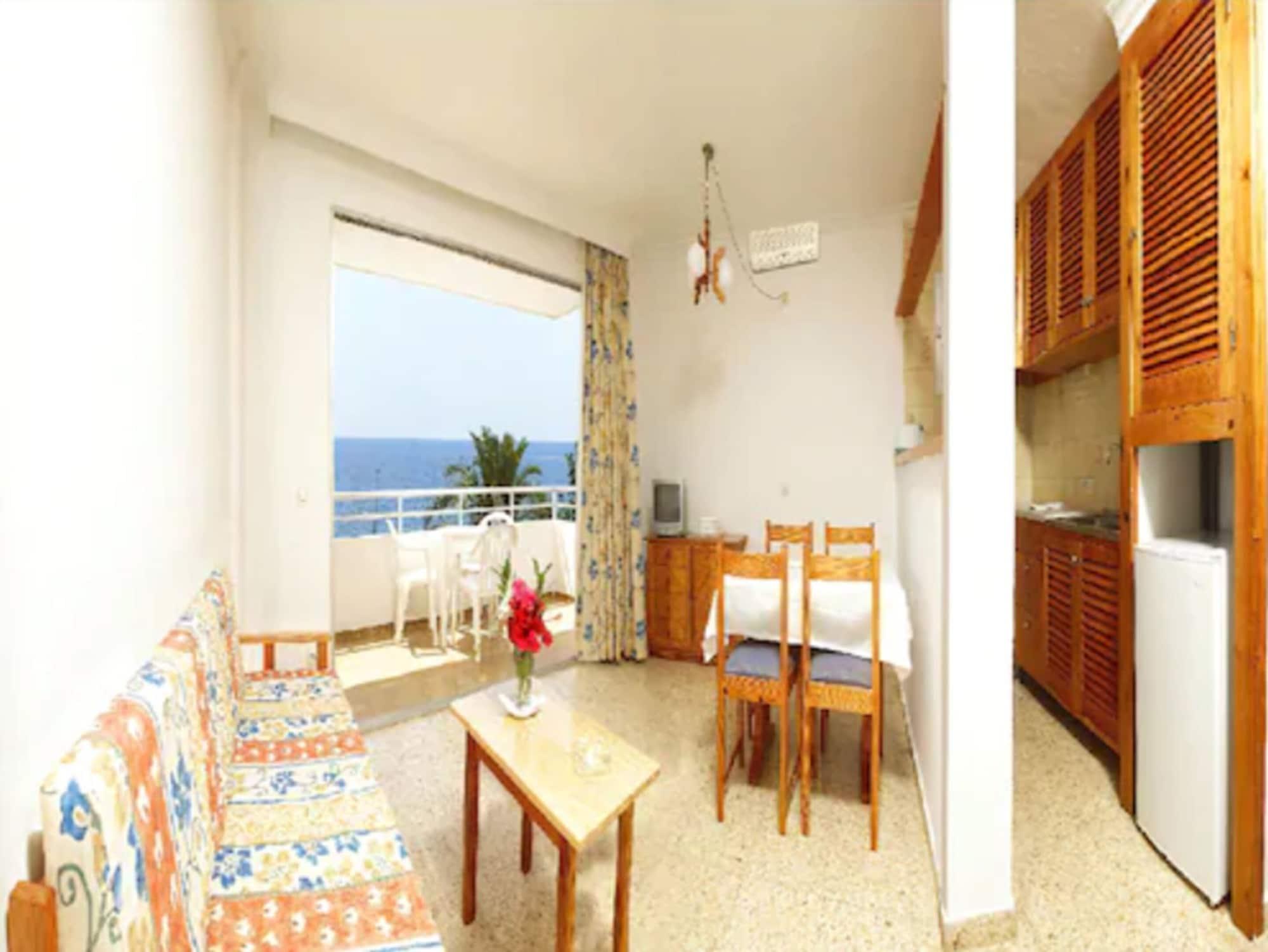 Apartamentos Green Line Bon Sol - Ab Group Playa d'en Bossa Ngoại thất bức ảnh